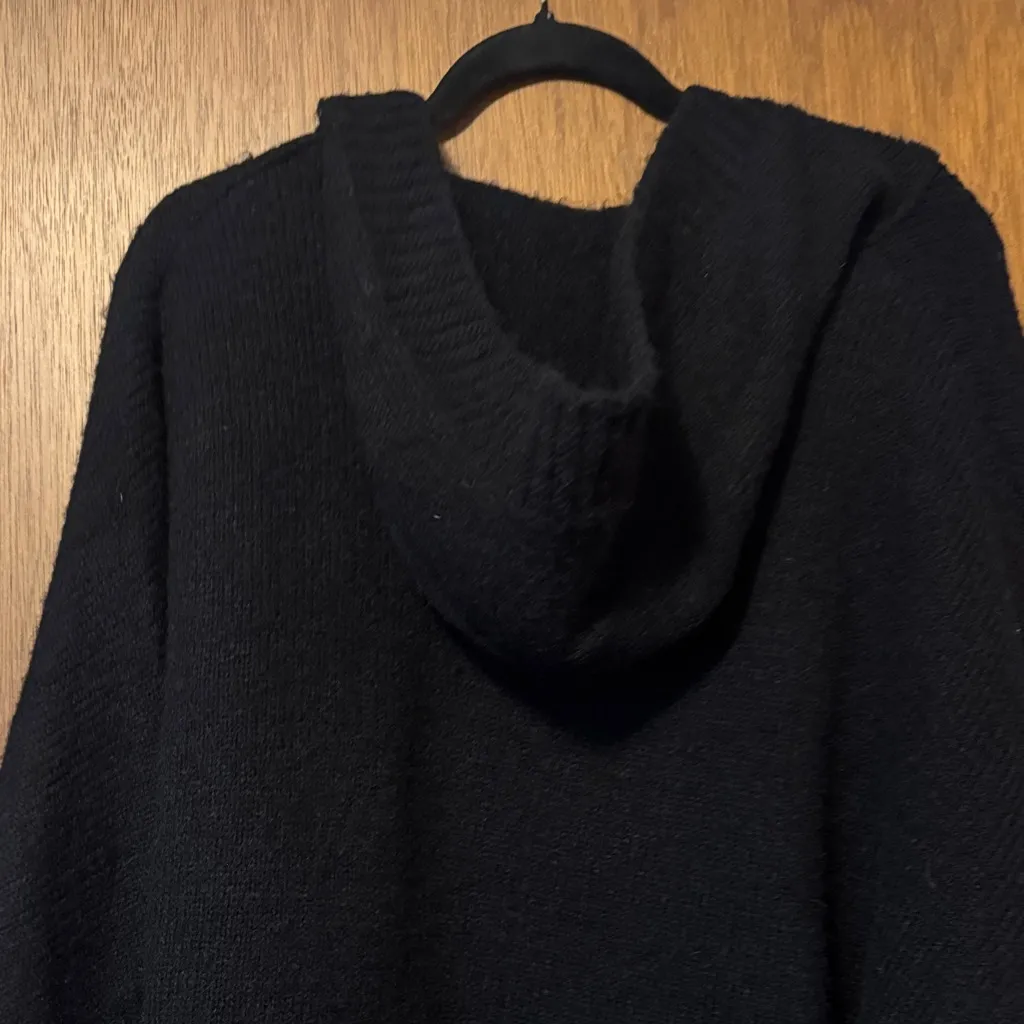 Comfyluxe Black Oversize Cardigan with Hood - Image 7
