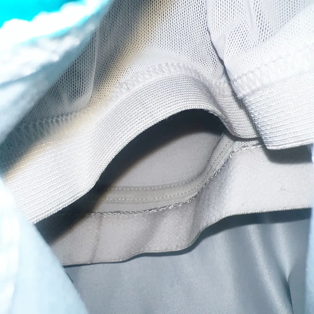 Pearl Izumi p.r.o teal black and white womens built in bra biking tank top - Image 11