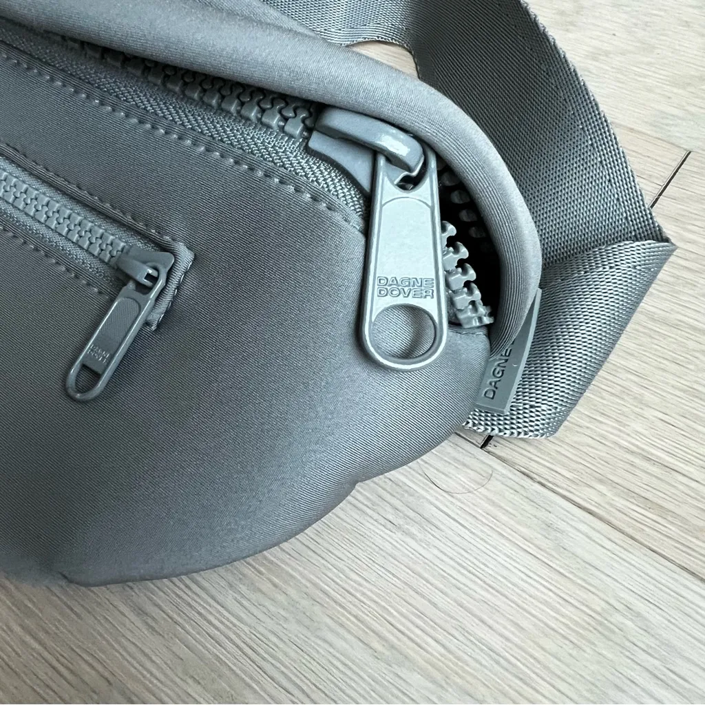 NWOT Dagne Dover Ace Fanny Pack Bumbag in Gray - Image 5