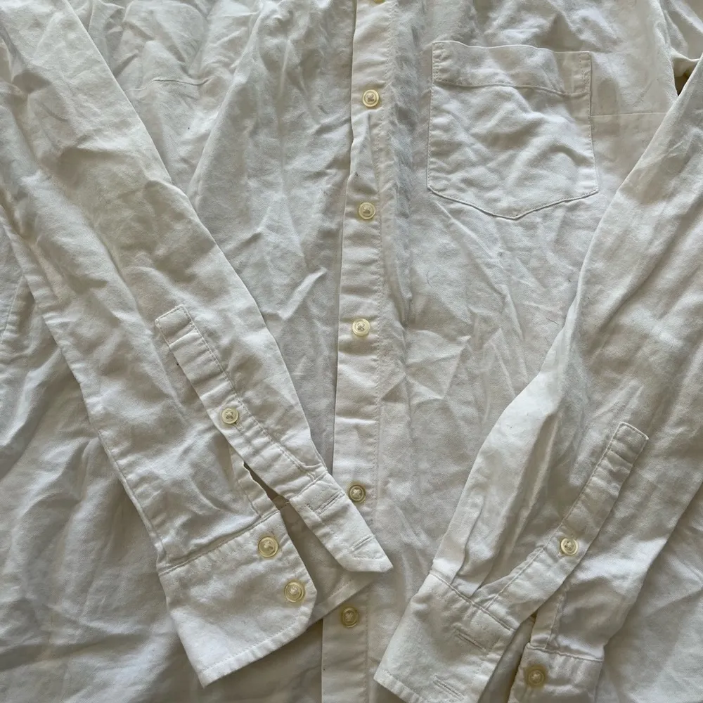 GAP white “shrunken boyfriend” button up shirt - Image 6