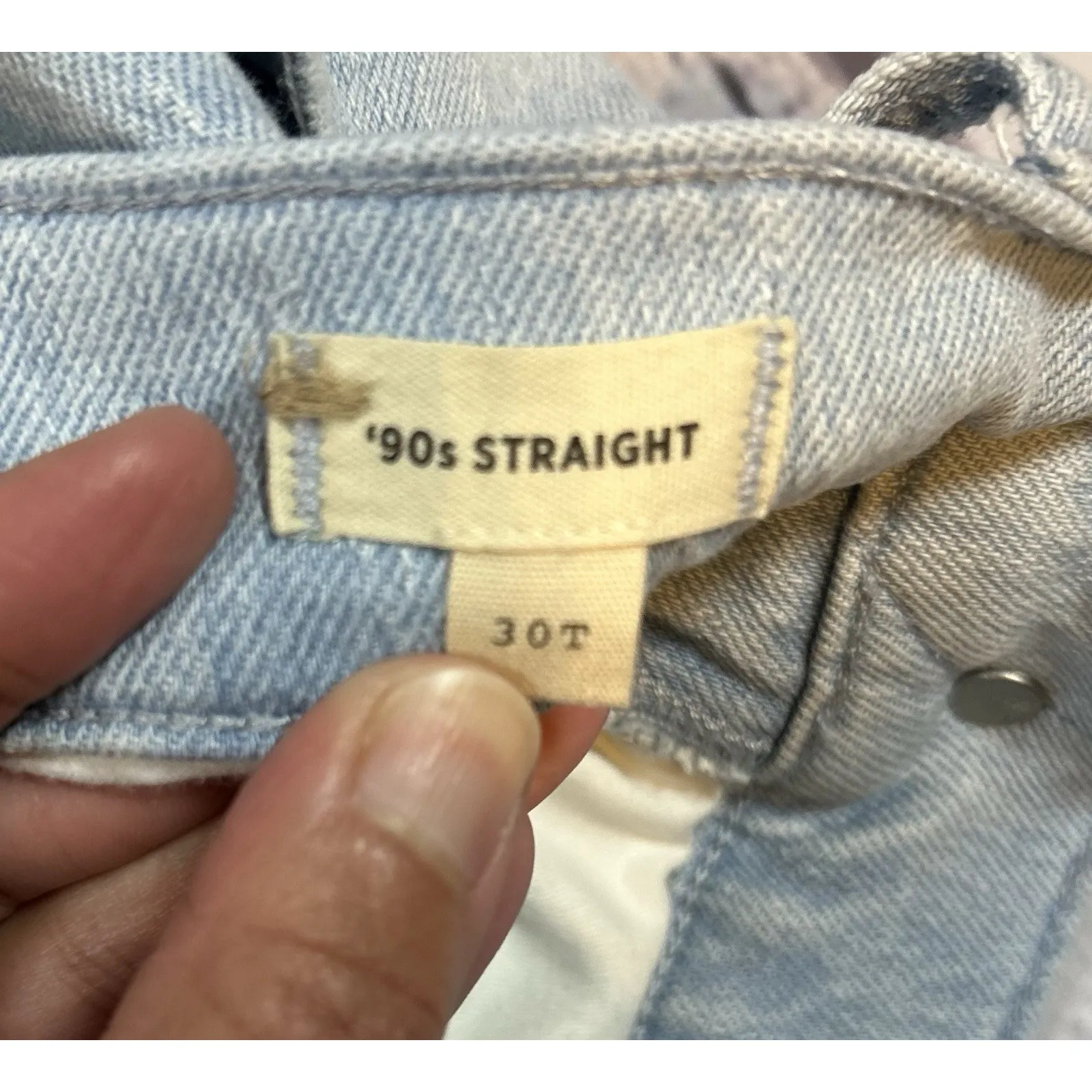 Light Wash ’90s Straight Jeans Madewell 30T High Rise in Good Condition - Image 6