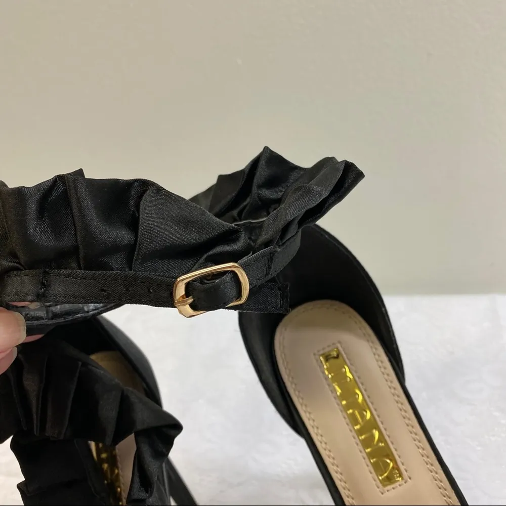 Liliana Women’s Black Spike Heels. Size 9. - Image 8