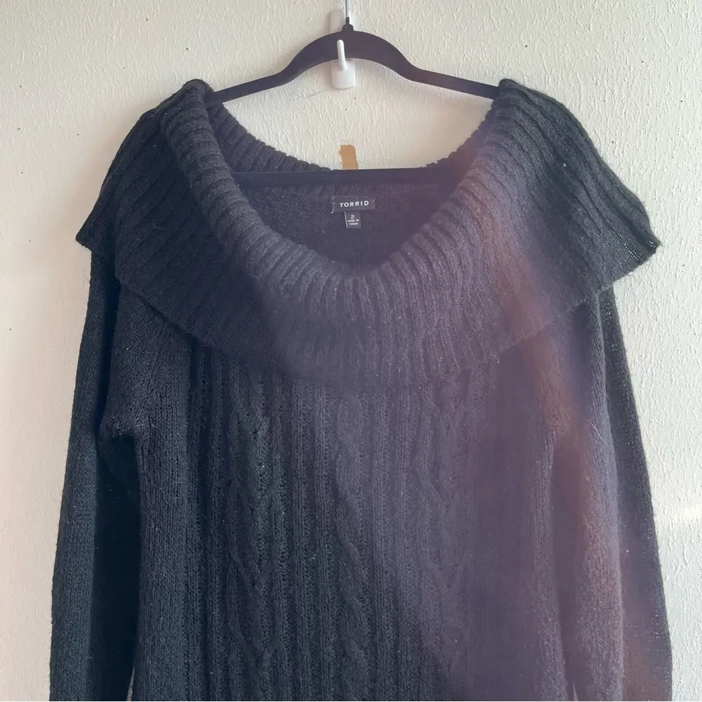 Torrid Sweater Black Cable Knit On or Off Shoulder Cowl Neck Knit Sz 2X (2) GUC - Image 2