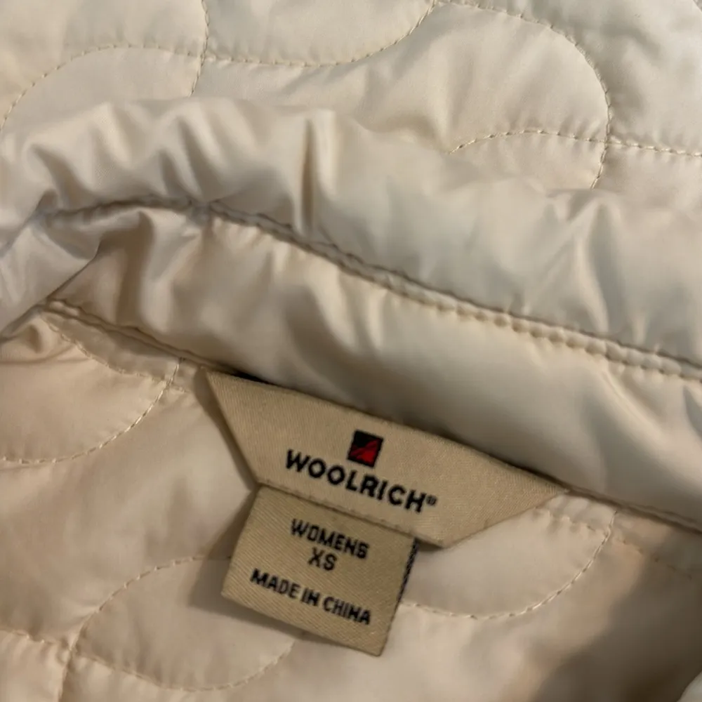 Woolrich Women's Ivory Quilted Puffer Jacket - Image 7