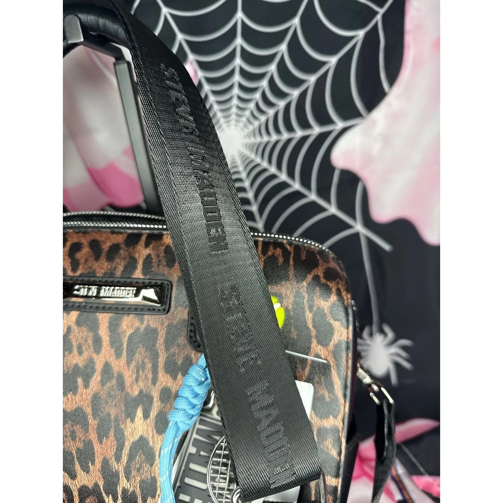 New Steve Madden Leopard Print Satchel Crossbody Bag Tennis Racket Ball Charm - Image 6
