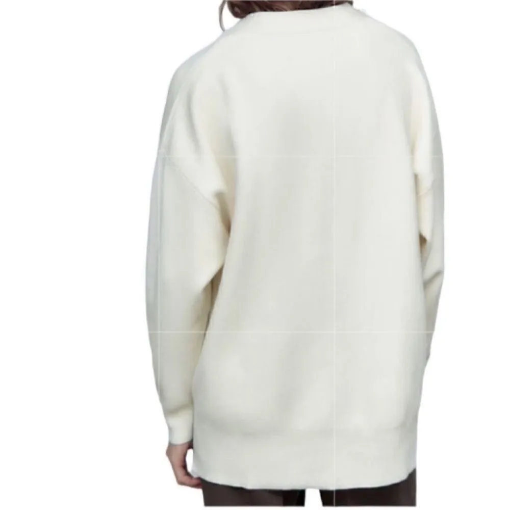 Zara Oversized V-neck Off-White
Cardigan(Size Small) - Image 2