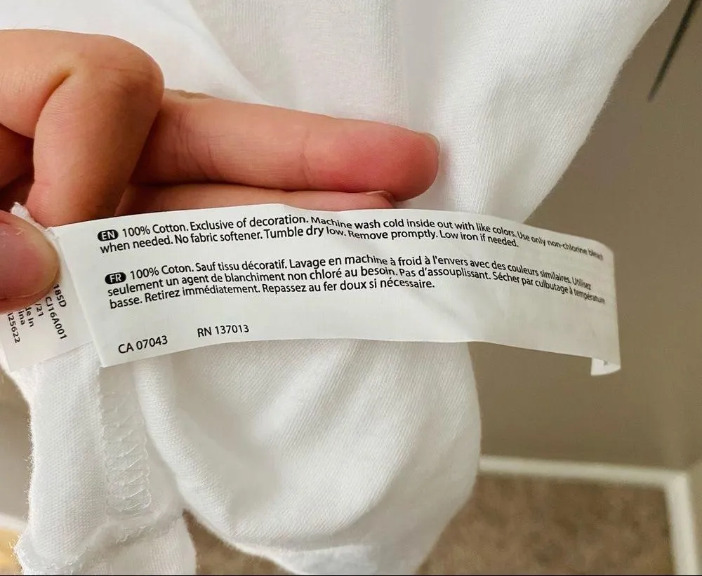 Wildfox 'Bikinis & Bellinis' Tee Shirt White Sz Medium - Image 6