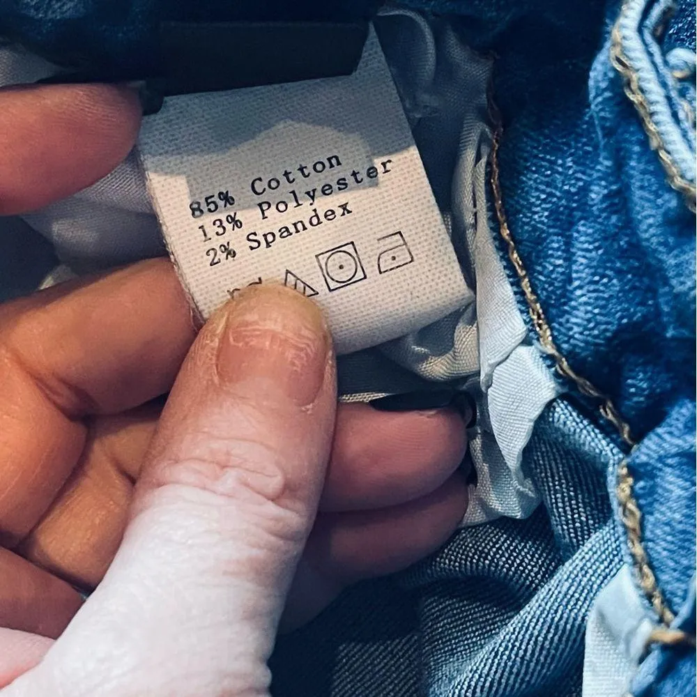 SHEIN Cuffed Jeans - Image 4