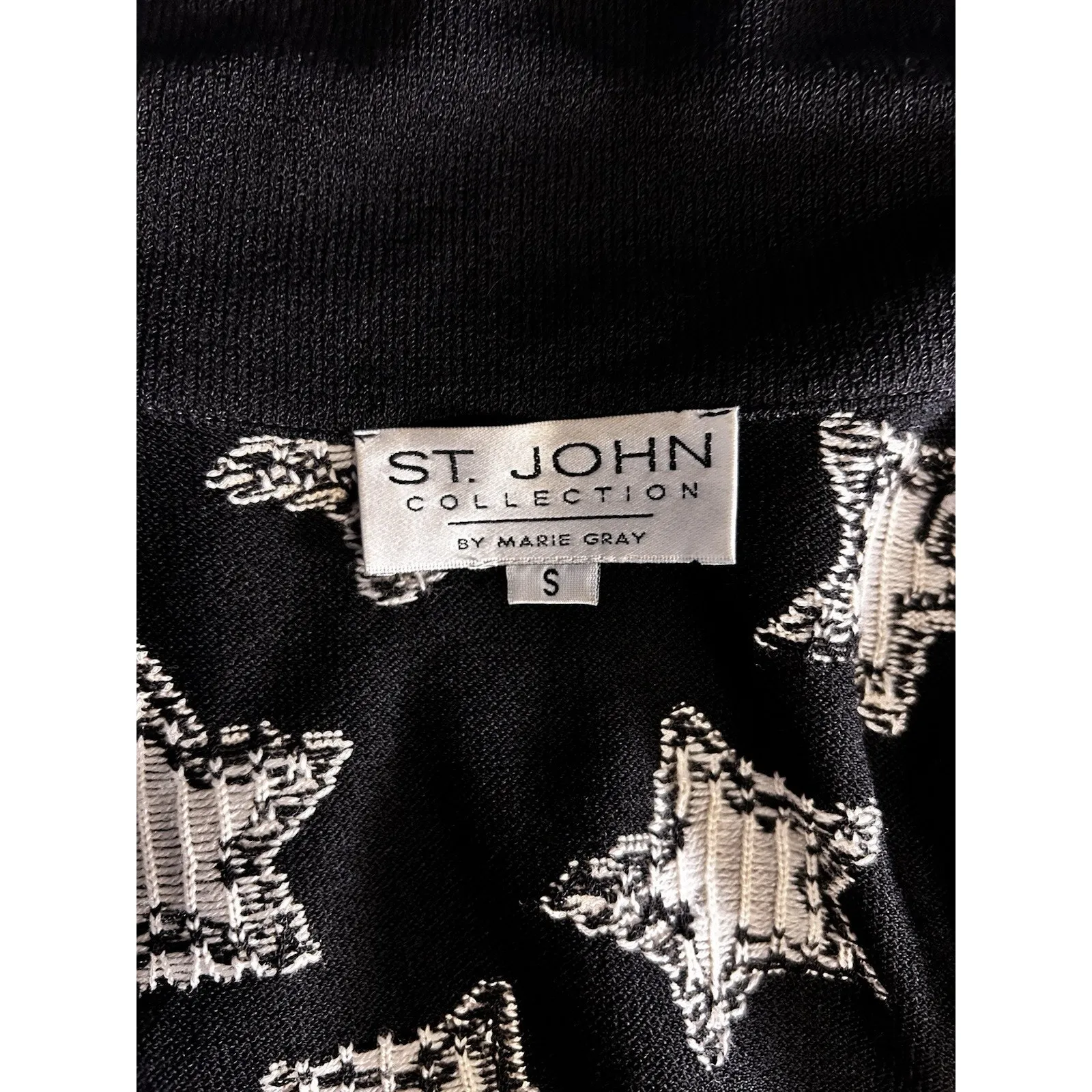 St. John Collection by Marie Gray Zip - Image 8