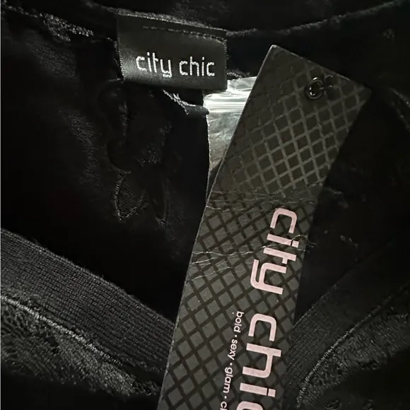 City Chic Black Lace Trim Crystal Button Cardigan Medium V-Neck Knit Sweater - Image 8