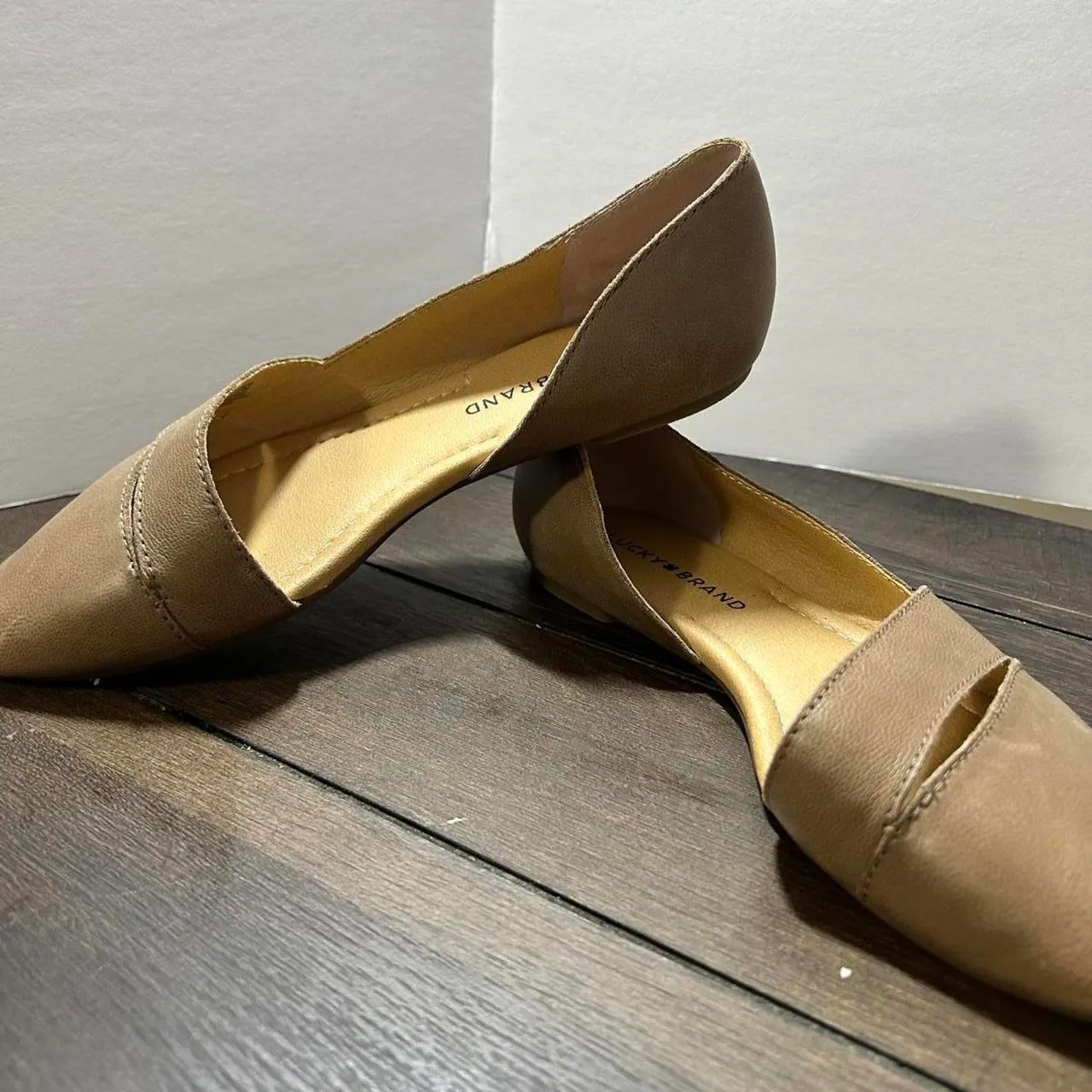 Nwot Womens Lucky Brand Tan - Image 2