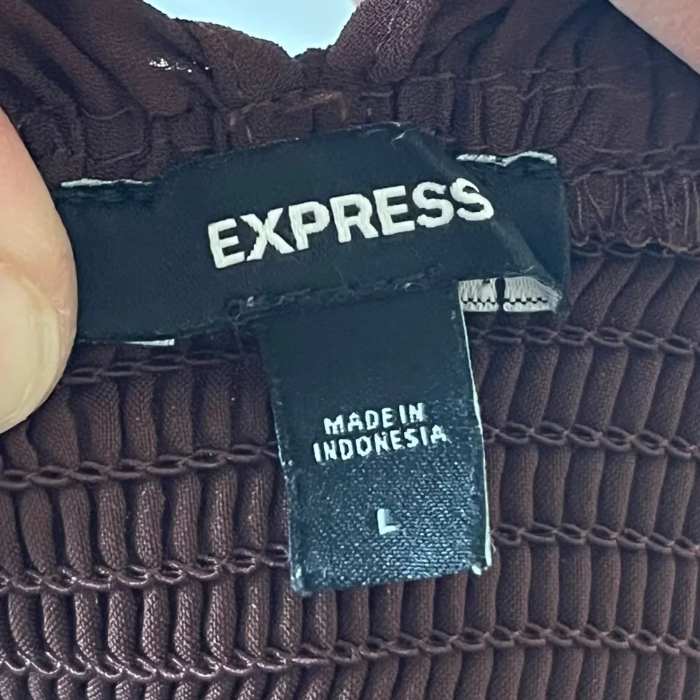 NWOT Express Flowy Sweetheart Neckline Peplum Blouse “Rich Mocha” Color SIZE L - Image 10