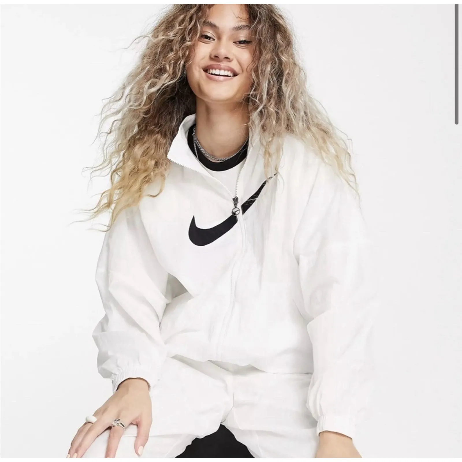 Nike Sportswear Essential Woven Jacket Womens XL White Black Windrunner Swoosh - Image 5