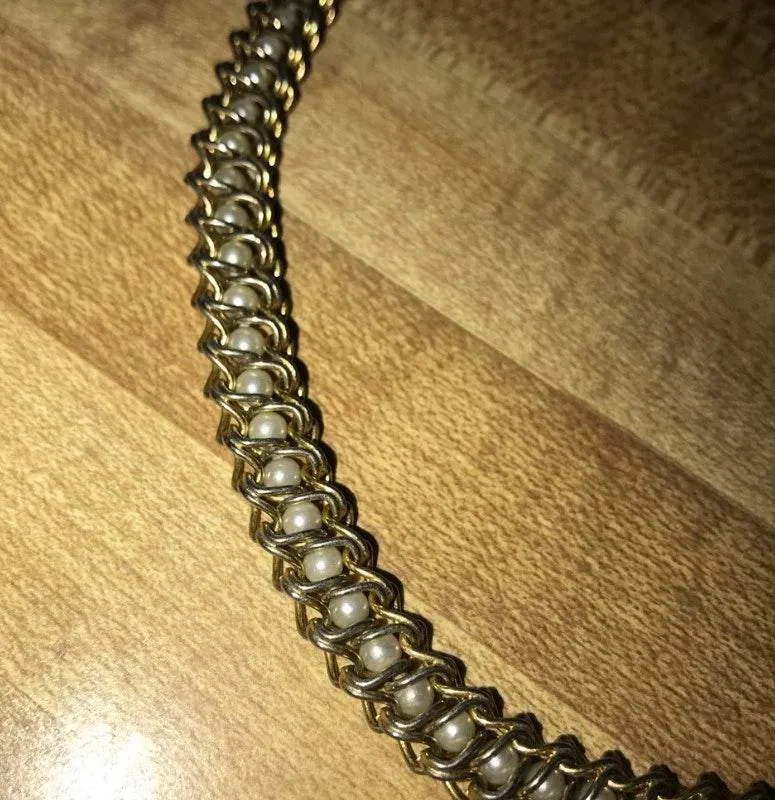 Petite pearl braided gold chain link choker - Image 6