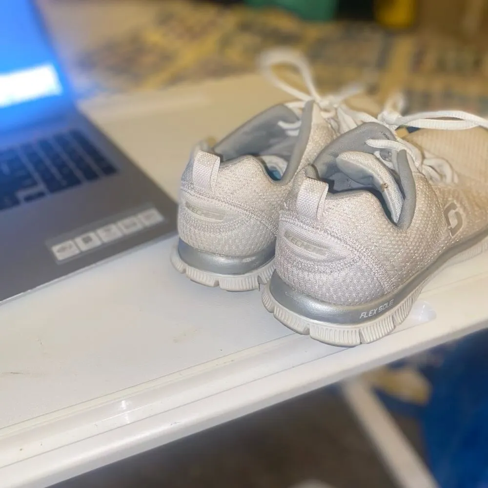 Skechers Womens Flex Appeal White Sneakers Walking Shoes US 8 - Image 3