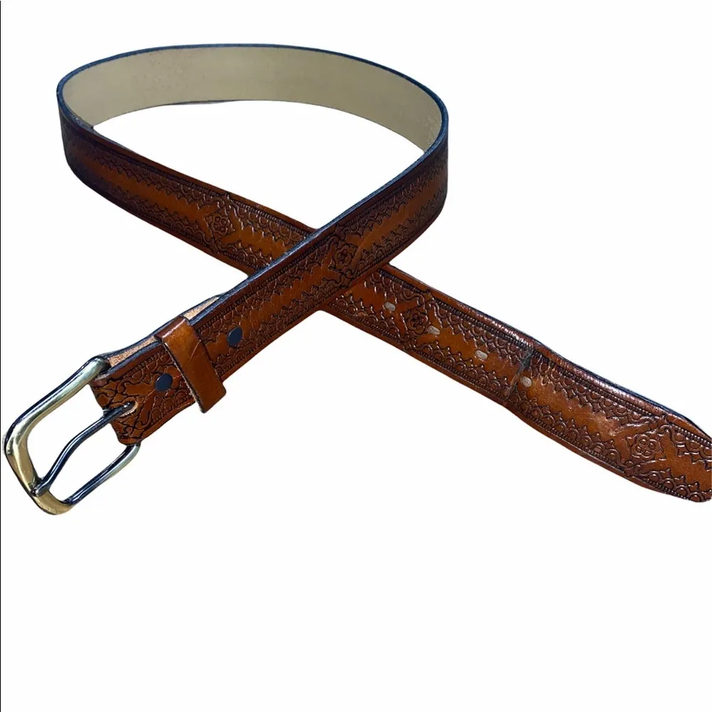 Genuine leather size 18 boho engraved belt - Image 2