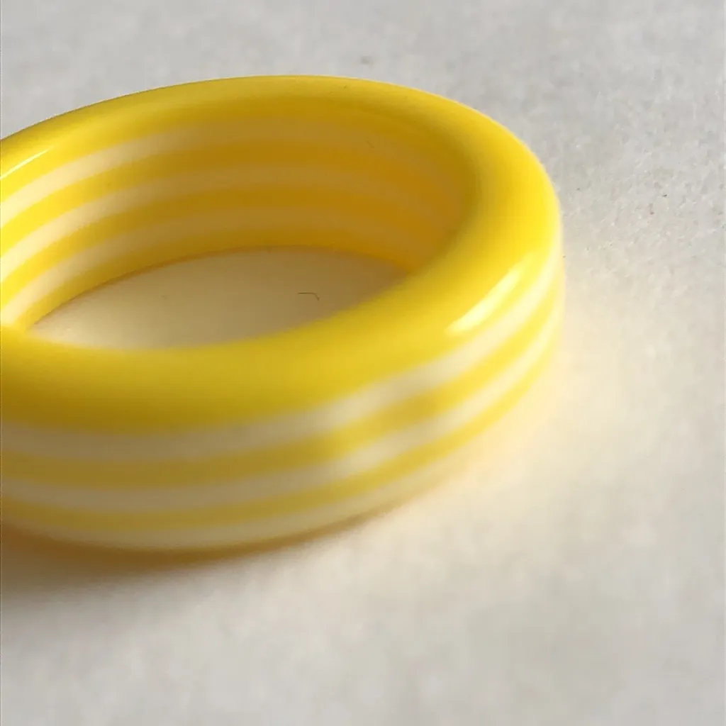 Size 5 Yellow White Striped Boho Ring - Image 3