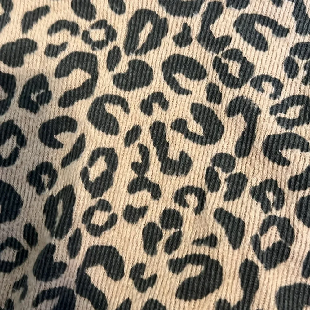 Abercrombie & Fitch Soft A & F Cozy  Leopard Print Long Sleeved Bodysuit Small - Image 11
