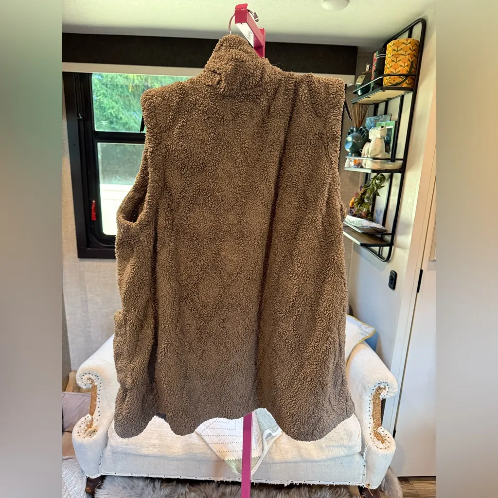 Koolaburra Cozy Brown Teddy Jacket size Large - Image 2