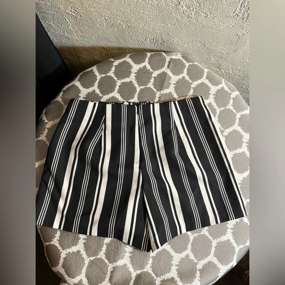 Black and White Striped Women's Skort/shorts by Charlotte Russe. Classic, resort - Image 5