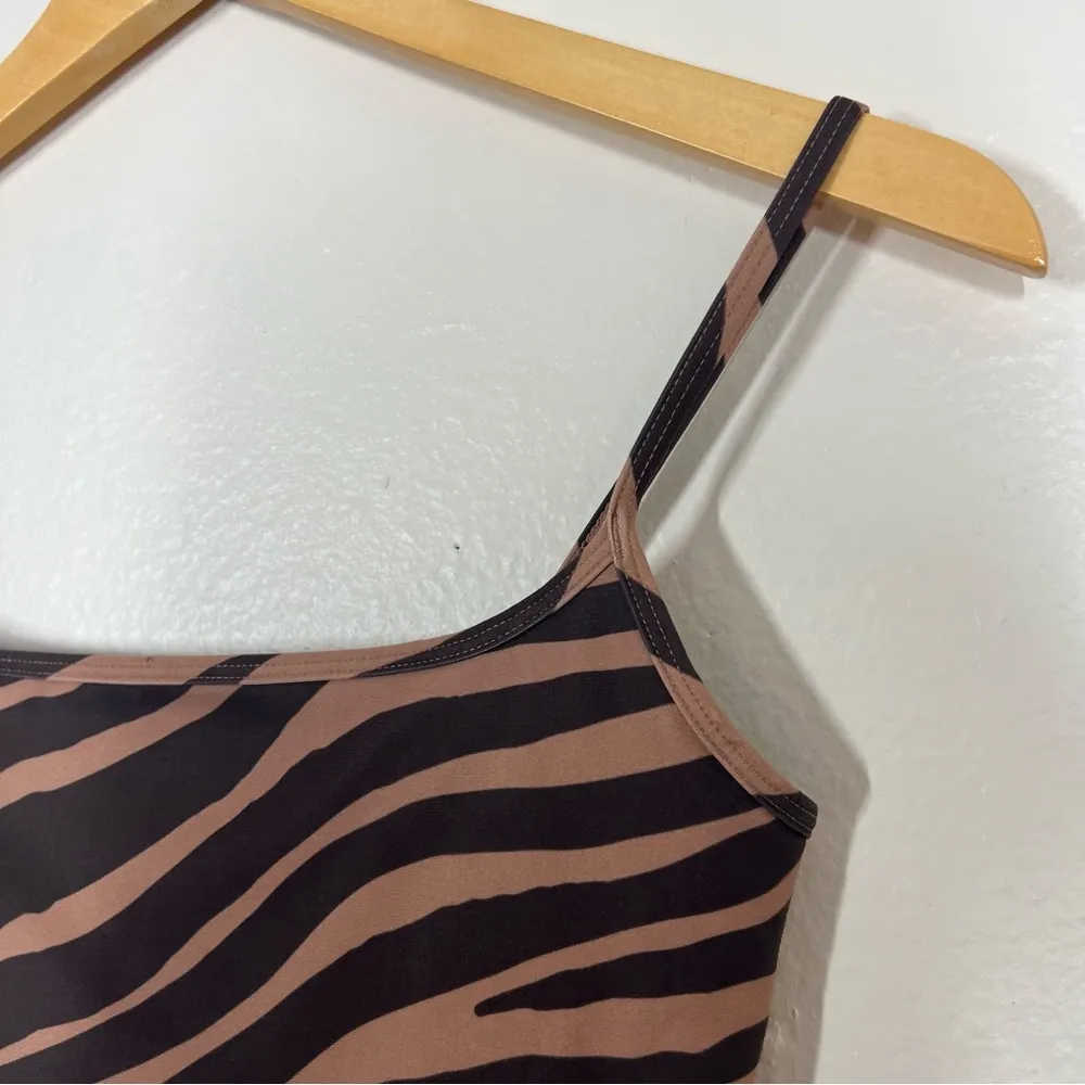Summersalt Tan Modern Zebra Toffee & Sea Urchin The Midi Sports Bra Tank Top - Image 3