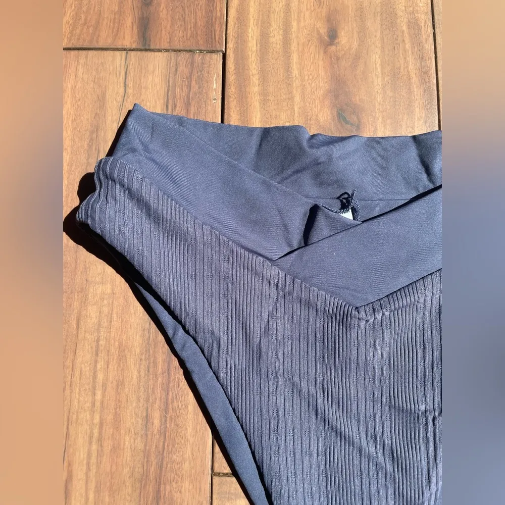 L Space Court Bitsy Bikini Bottom Size XS - Image 4