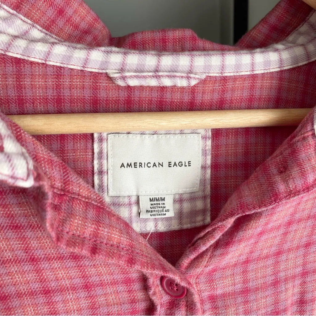 American Eagle Cropped Flannel Plaid Shirt - Image 3