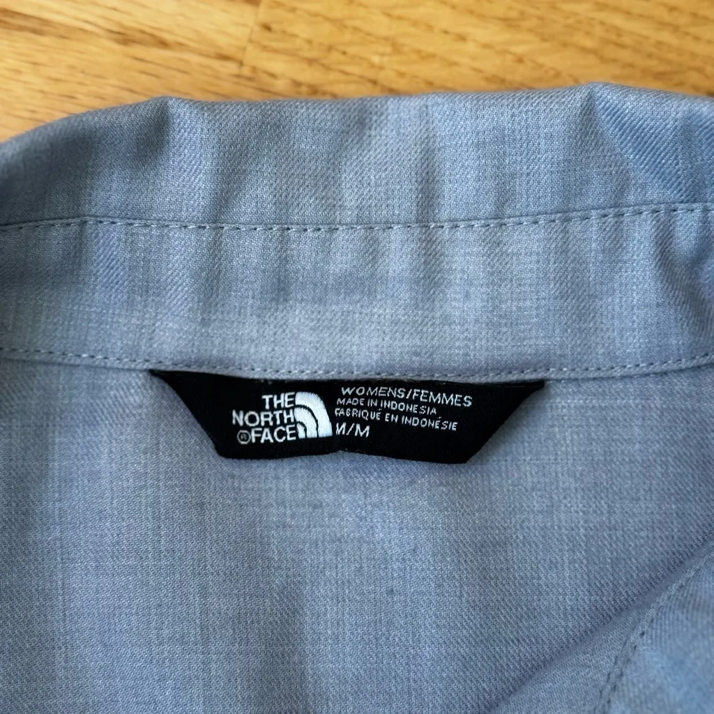 THE NORTH FACE Women’s Gray Performance Woven STEVIE Button-Down Shirt Size M - Image 5