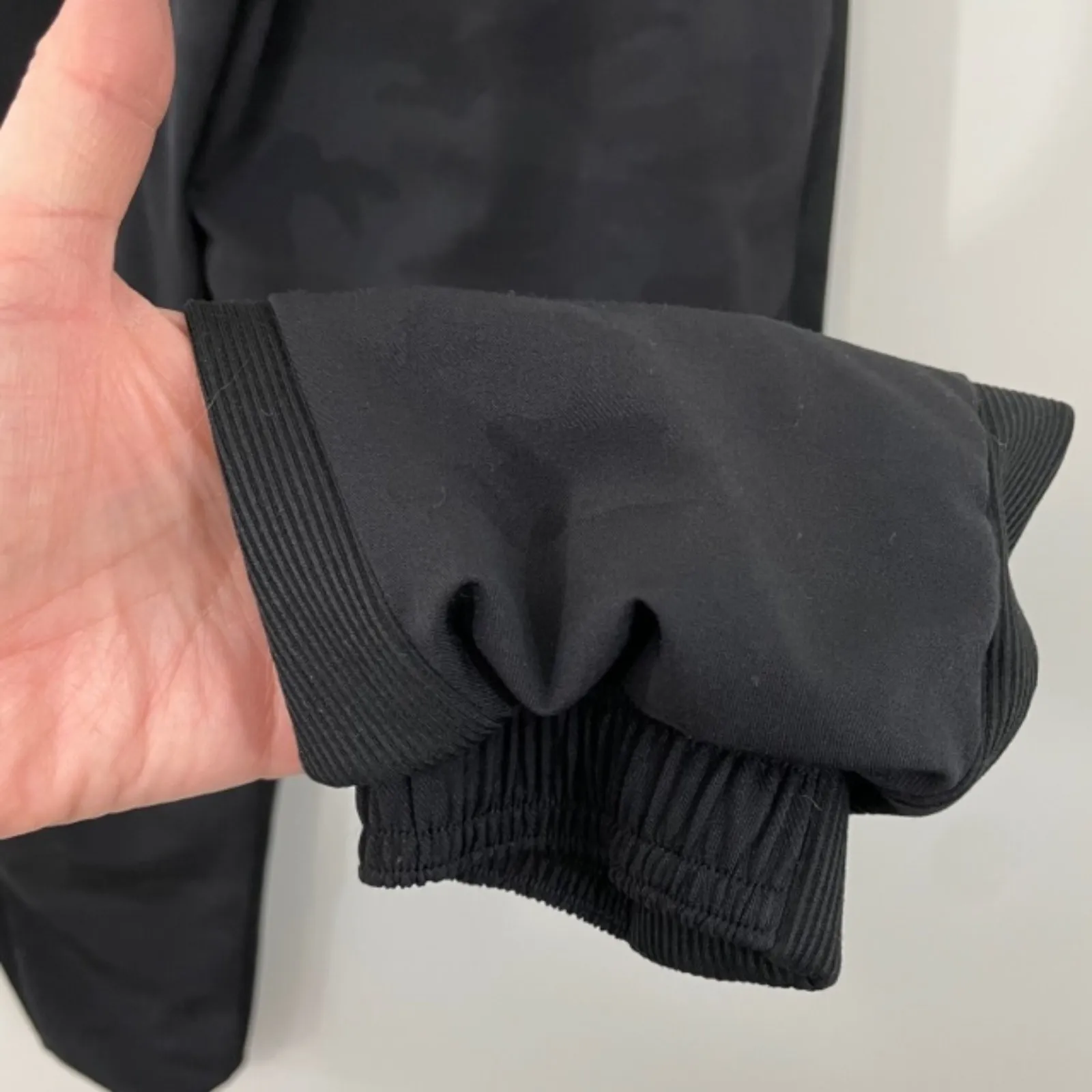 Athleta Brooklyn Lined‎ Camo Jogger Pants in Black Size 0 Athletic Casual - Image 11