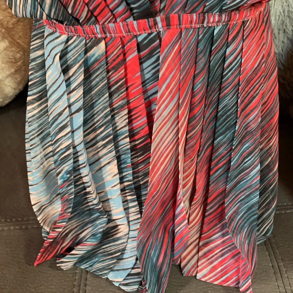 JENNIFER LOPEZ Colorful Tank Blouse Size Medium - Image 3