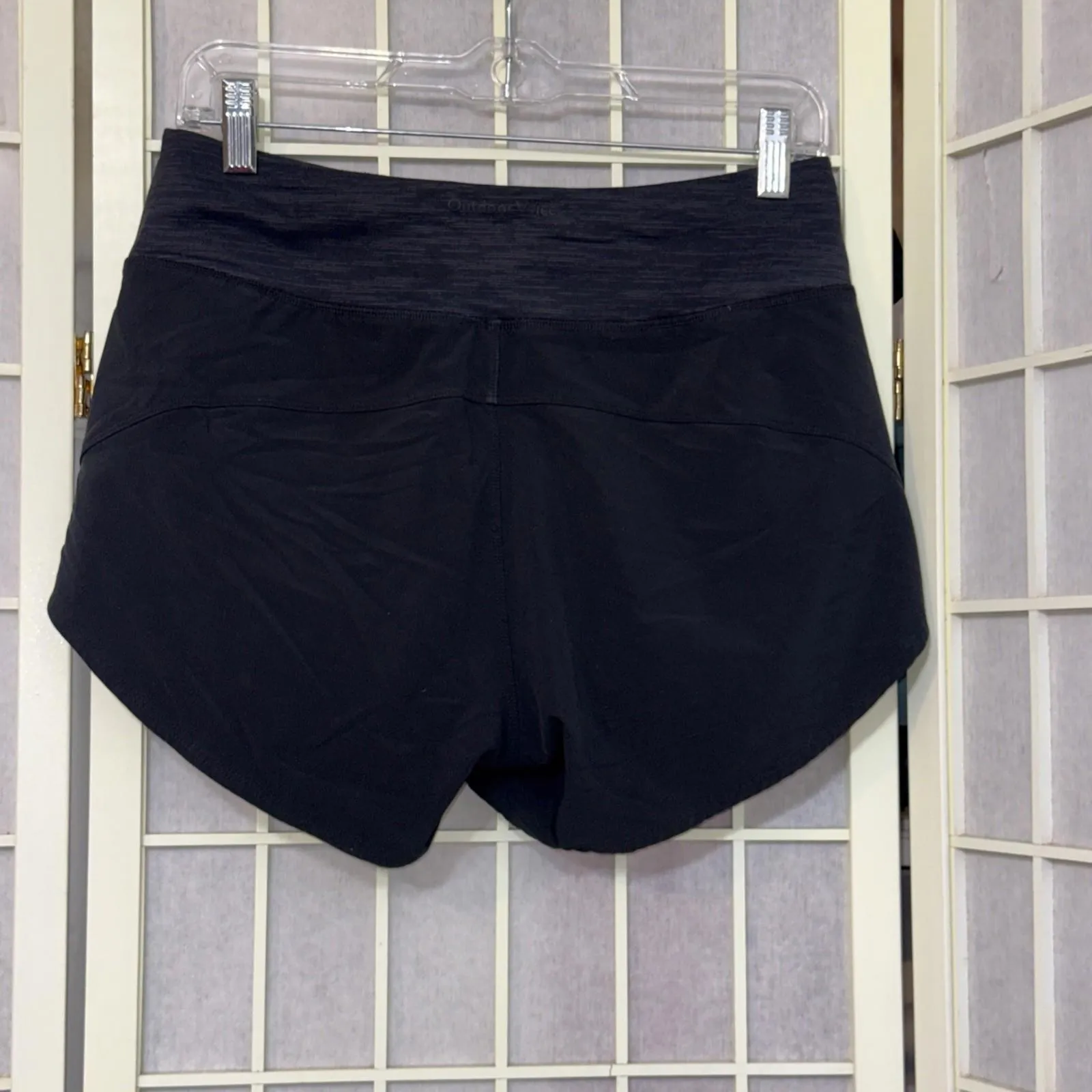 Outdoor Voices Black Hudson 3.5" Activewear Athletic Shorts Women's Size Medium - Image 2