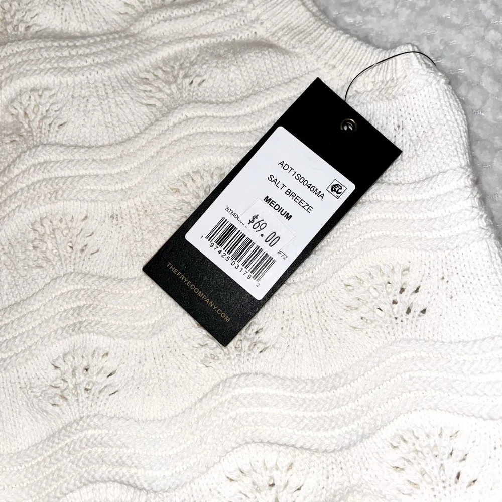 Frye  Sweater Vest Salt Breeze NWT! sz M - Image 3