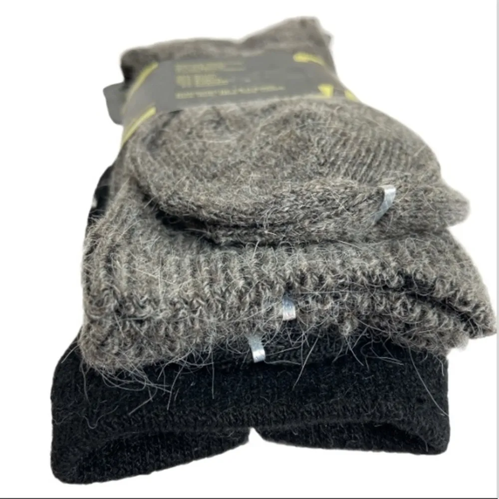 MAX STUDIO Angora Crew Socks 2 Pack Size 4 - 10 - Image 4