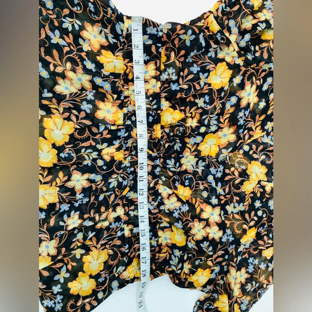 Pretty long sleeve blouse 🍂🌼🌻 - Image 9