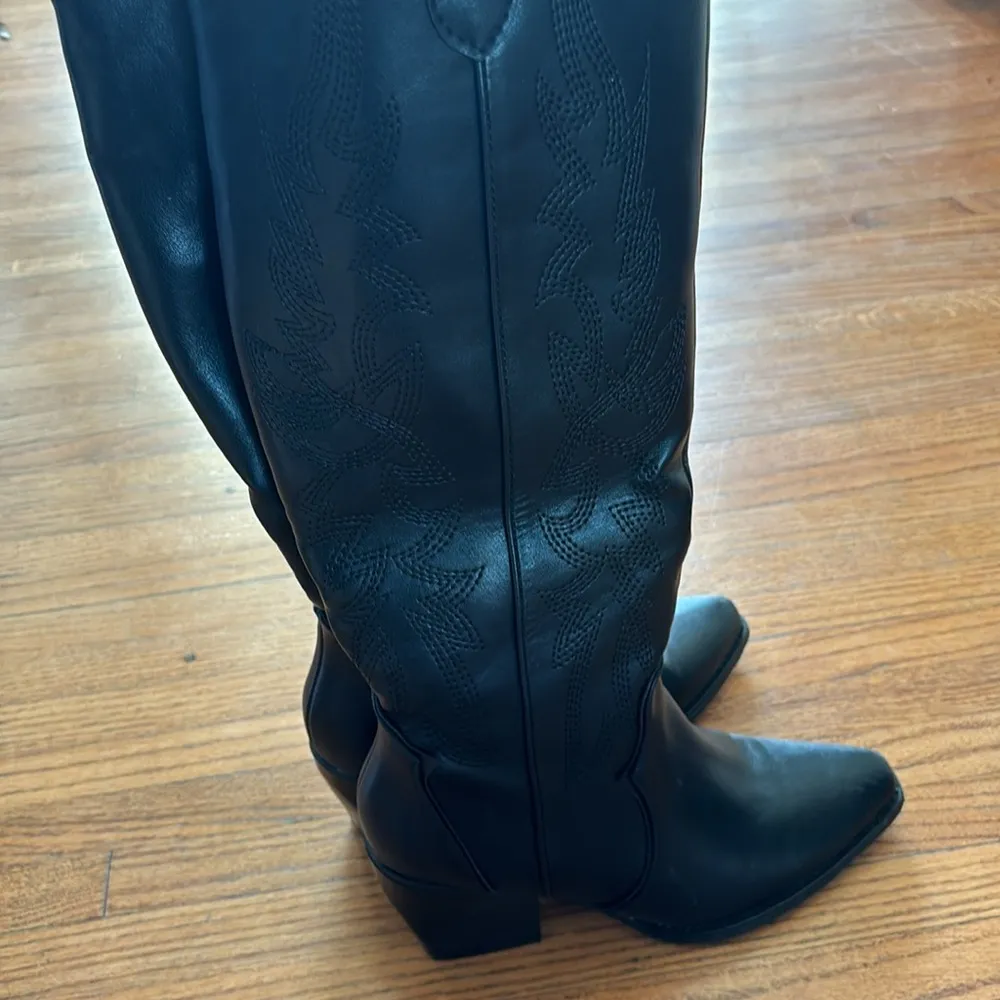 Black Cowboy Boots - Image 4