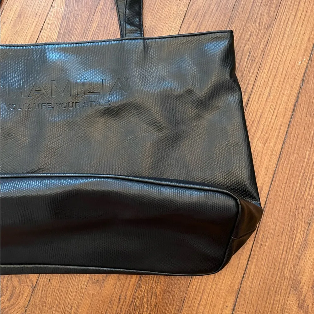 Chamilia Black Faux Synthetic Leather with Lime Green Interior Large Tote Bag - Image 4