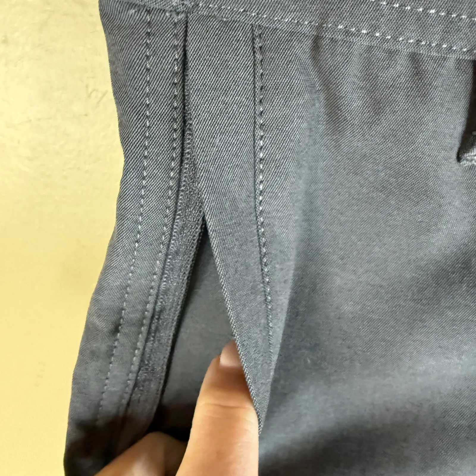 Kuhl Women's Gray Size 4‎ Shorts Outdoor Hiking Everyday Wear Performance Wear - Image 5