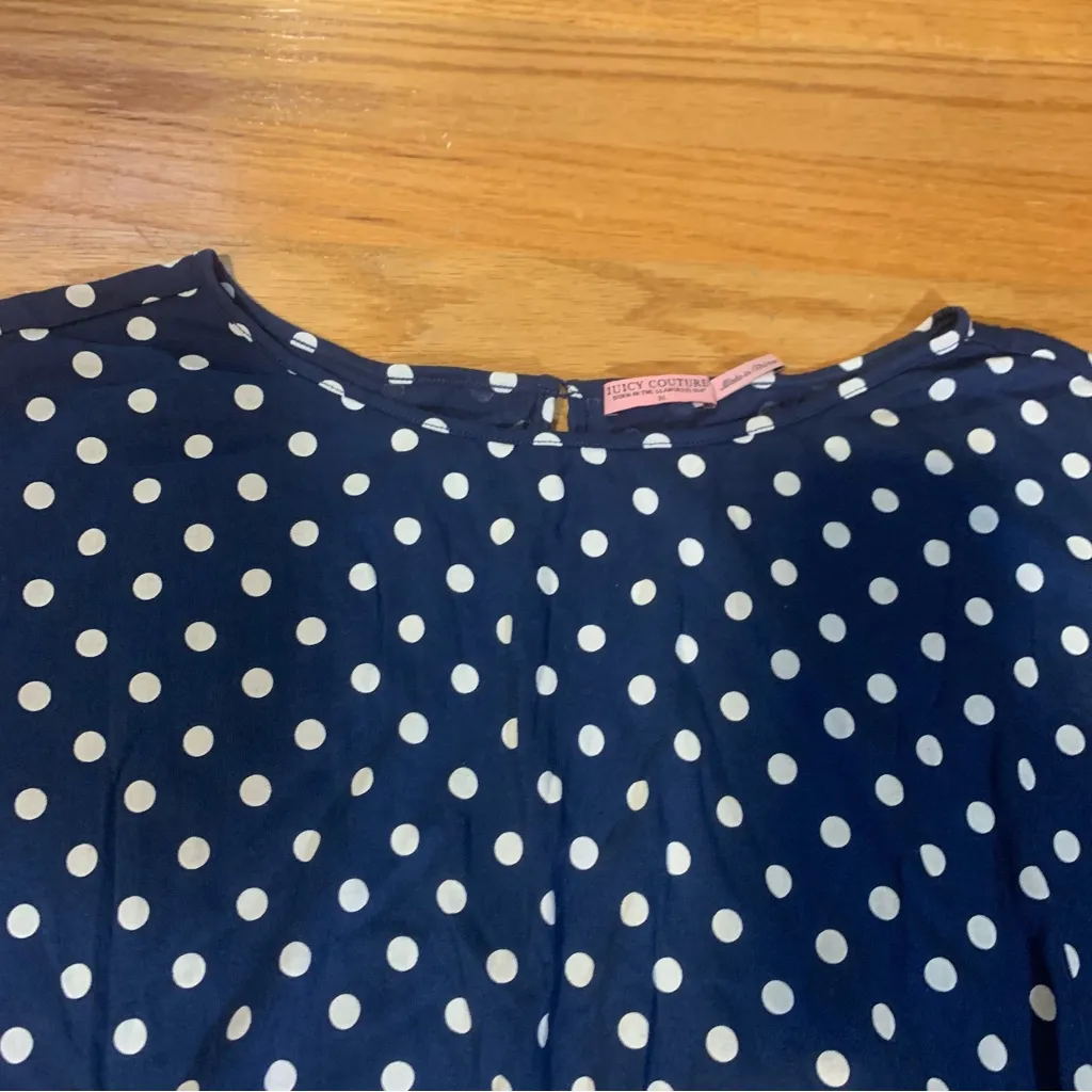 Juicy Couture Pam Gela Polka Dot Smocked Blouse Navy Blue Women's Medium - Image 9
