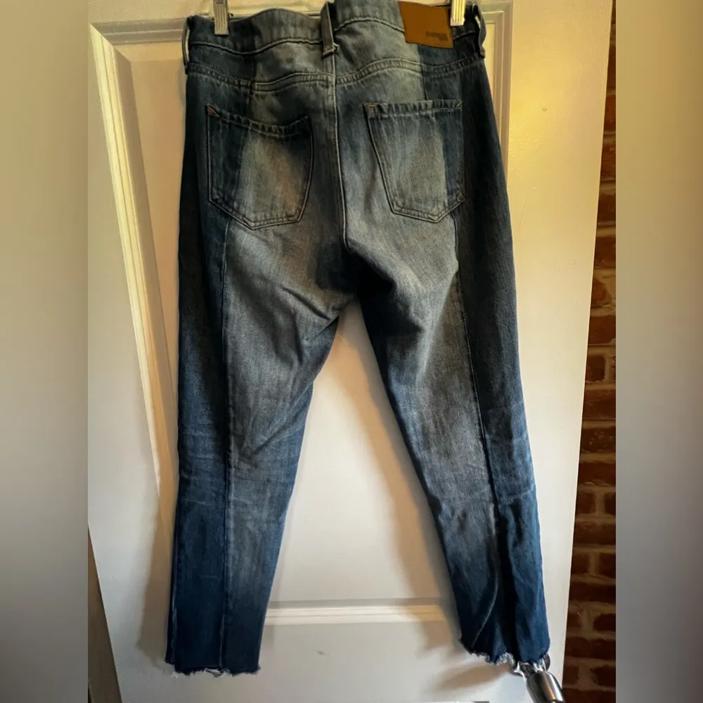 Like new! Express Two Tone Cropped Straight Leg Jean - Image 2