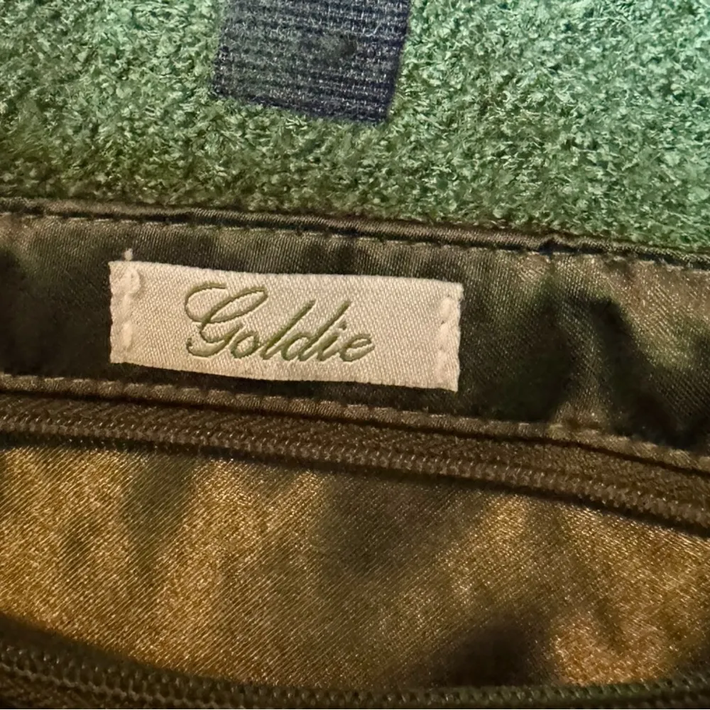 Vintage Goldie Green and Pink Shoulder Bag with Braided Handle - Image 5