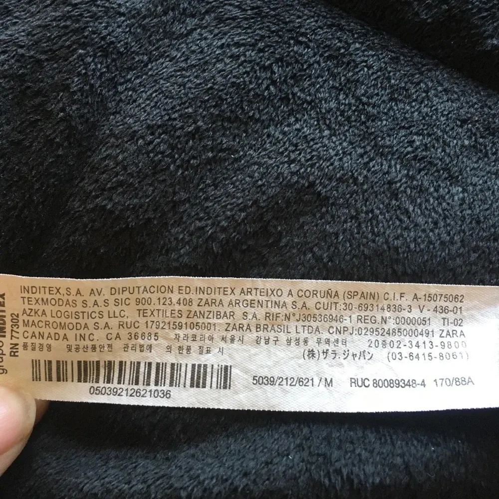 scoop neck elastane/polyester blend chocolate brown shirt, woman’s size M - Image 4