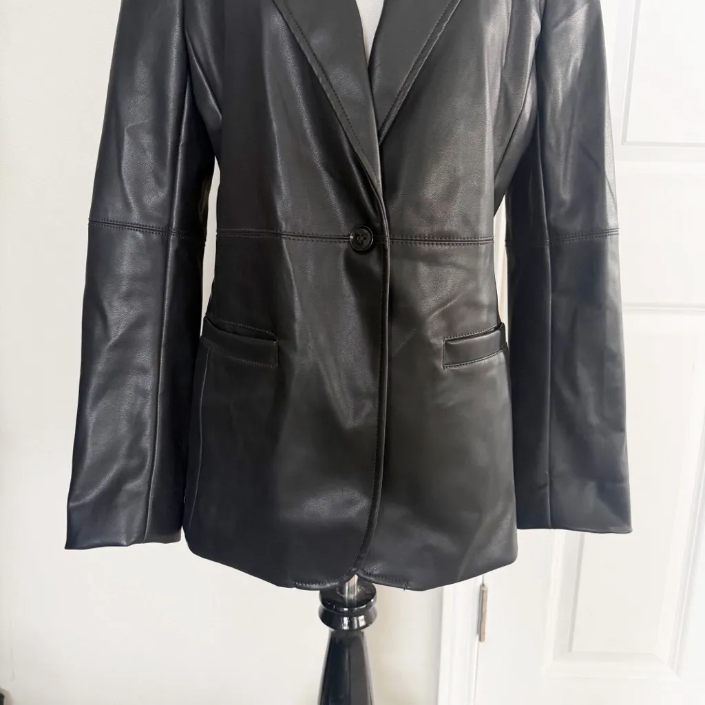 Banana Republic Vegan Leather Jacket size 6 - Image 4