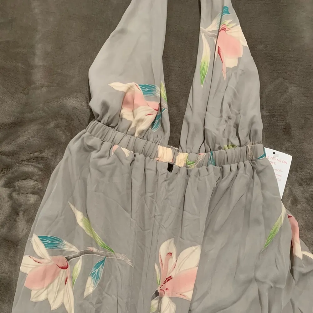 Show Me Your Mumu Luna Halter Dress size Small - Image 3