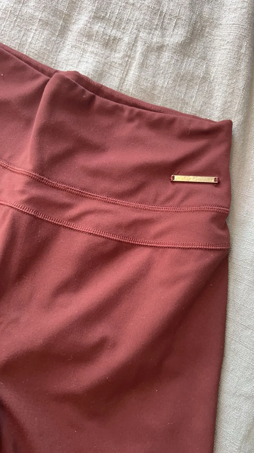 Whitney Simmons - Image 5