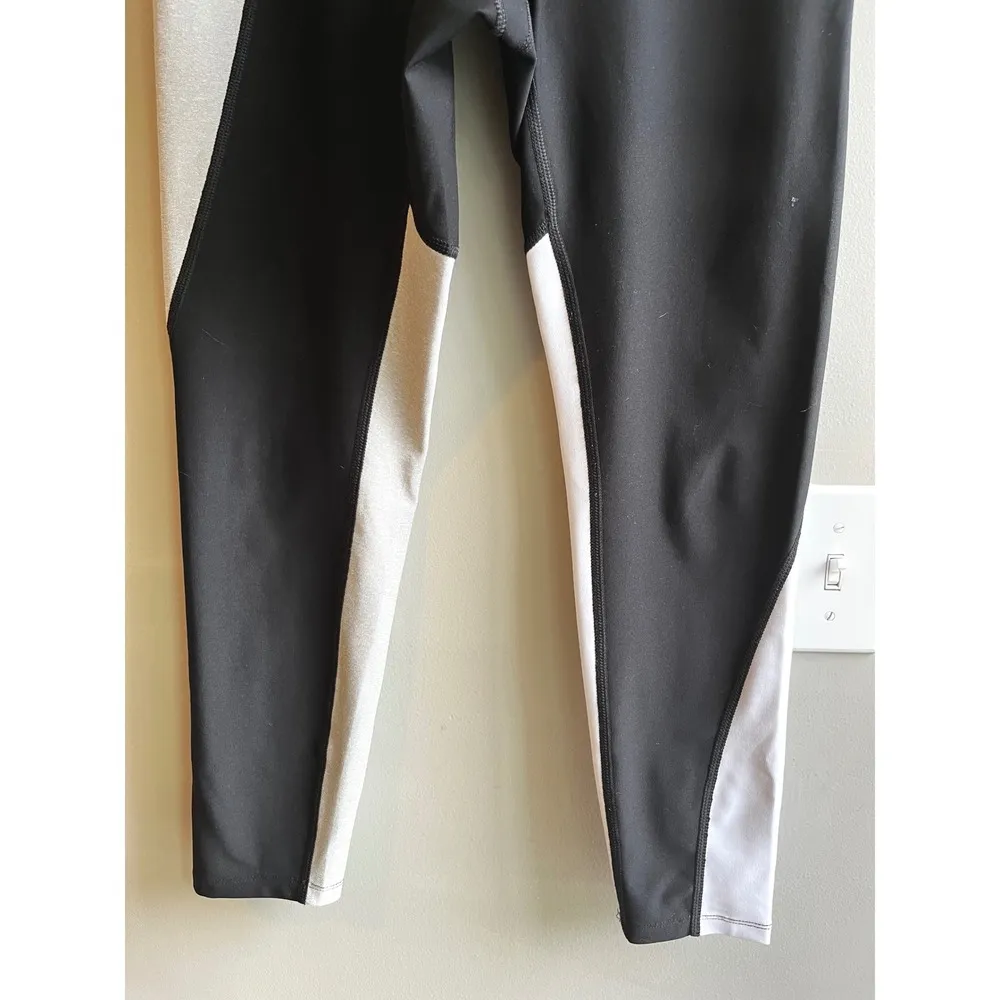 Apana Black and Gray Colorblock High Waist Athletic Leggings Activewear 7/8 M - Image 3