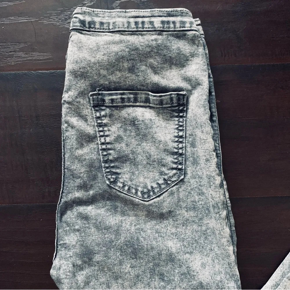 Classic Fashion Vintage 80s Grey Acid Washed High Rise Jeggings/Leggings Size L - Image 3