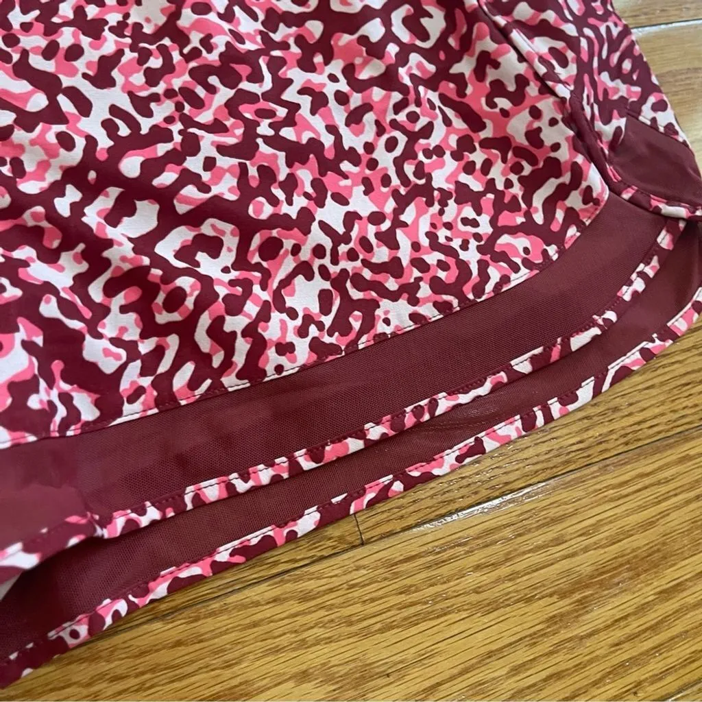 Athleta High Rise Mesh Racer Run 3" Shorts Sz M Zip Pocket - Image 6