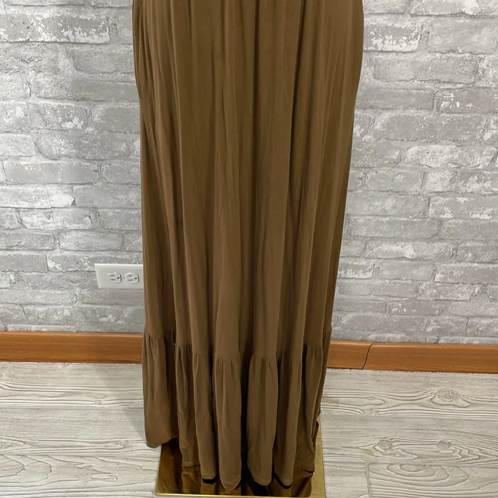 Evereve Eloise Maxi Dress Brown - Image 4