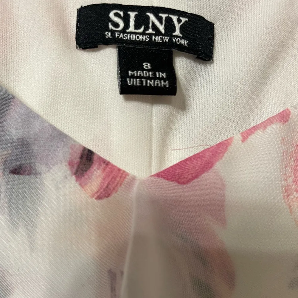 SLNY Tiered dress. Size 8 - Image 3