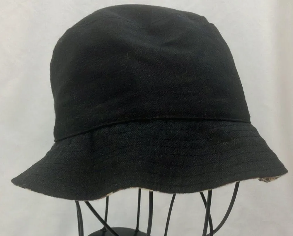 Cheetah print and black reversible bucket hat one size fits all - Image 4